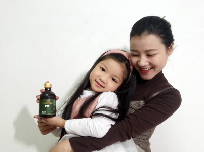 diễn viên Thanh Hoà và con gái